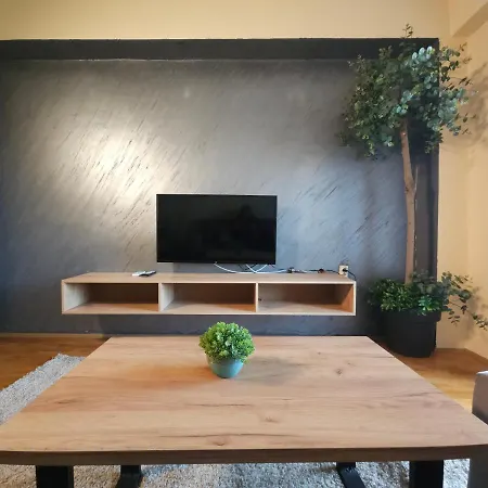Lelana Apartment *