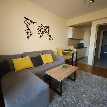 Lelana Apartment *